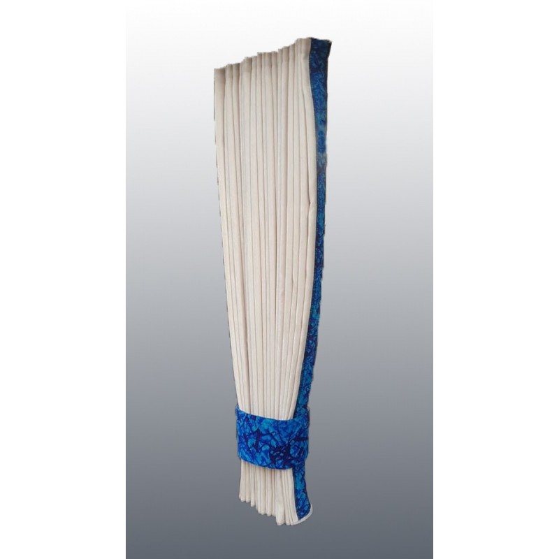 RIDEAUX LATERAUX HOLLANDAIS BEIGE AVEC BORDURE TISSU DANOIS BLEU RIDEAUX LATERAUX HOLLANDAIS BEIGE AVEC BORDURE TISSU DANOIS BLEU