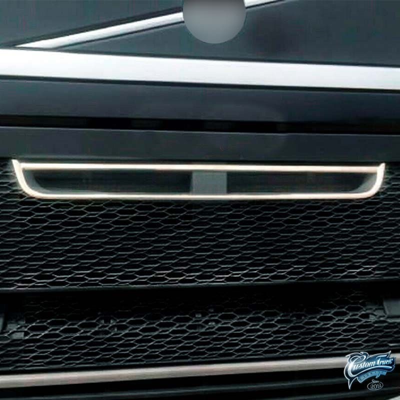 Entourage inox sur calandre Volvo FH4 2013 à 2020