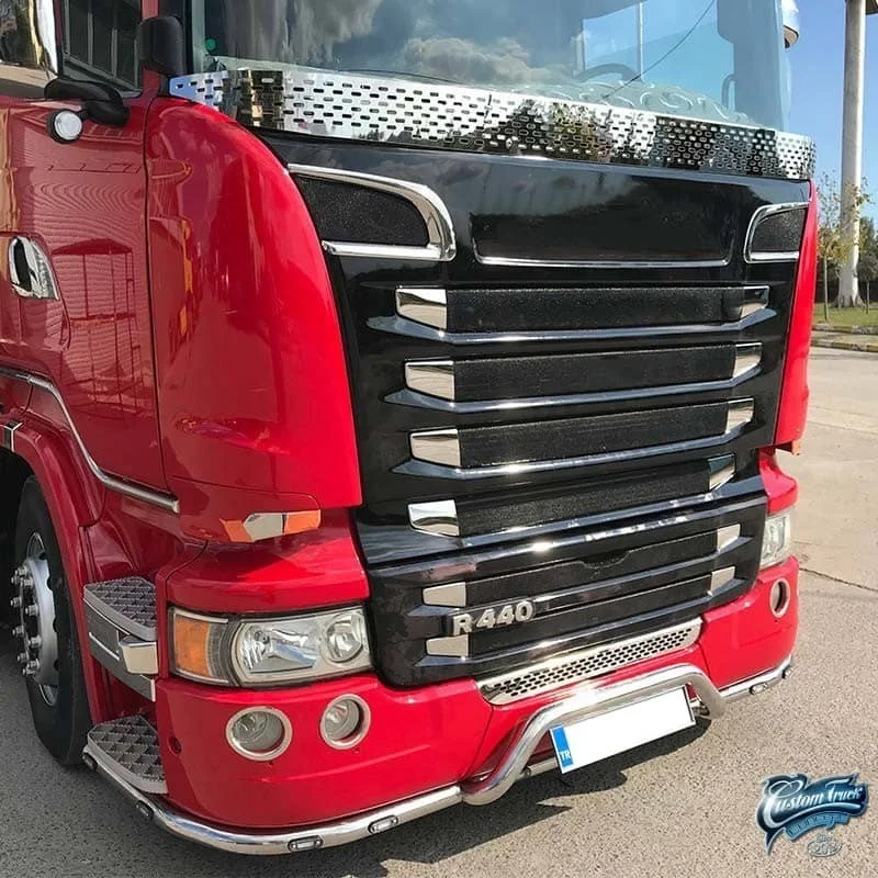 Entourages grille inox Scania 2009-2016 chromés modèle 500