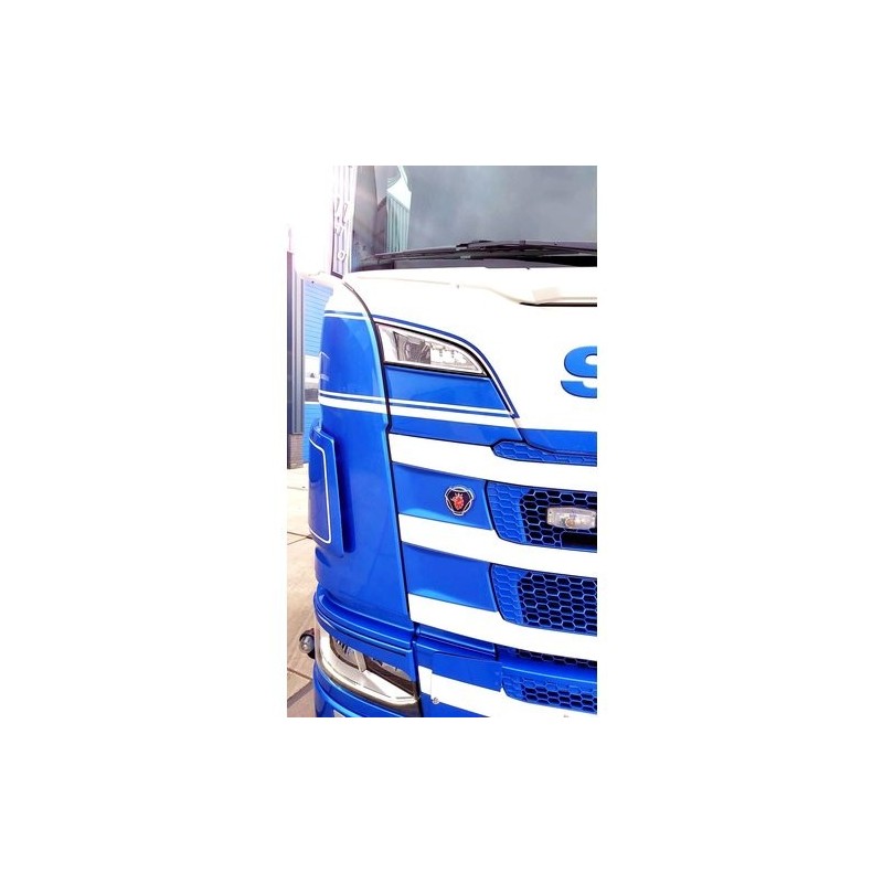 DESSUS DE GRILLE CALANDRE SCANIA NTG EN POLYESTER