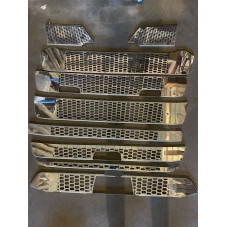 KIT GRILLE INOX SCANIA NTG NID ABEILLES EN DESTOCKAGE