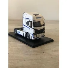 Maquettes Camions Iveco S-Way, autre vue du profil de cabine du Poids Lourd blanc