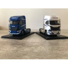 Maquettes Camions Iveco S-Way, vue de face sur la calandre