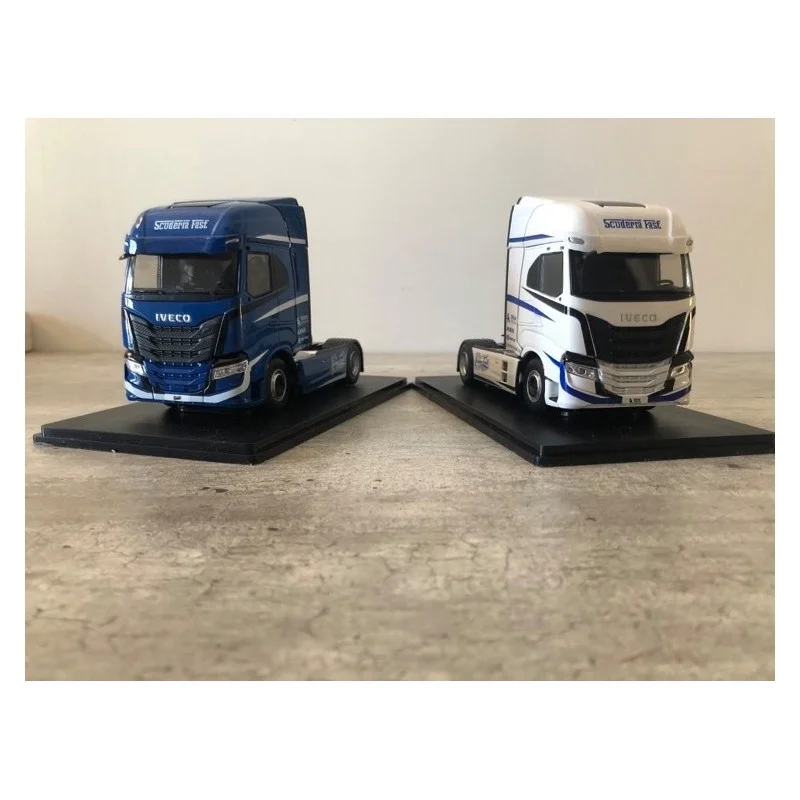 Maquettes Camions Iveco S-Way, vue de face sur la calandre