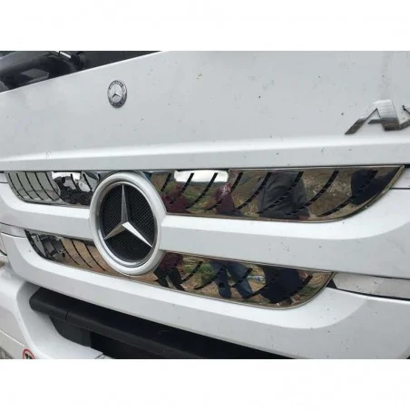 Intérieur de Grille calandre Mercedes Actros MP3 en inox chromé