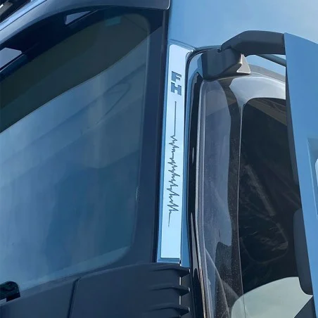 Habillages inox rails de portes Volvo FH4 2021