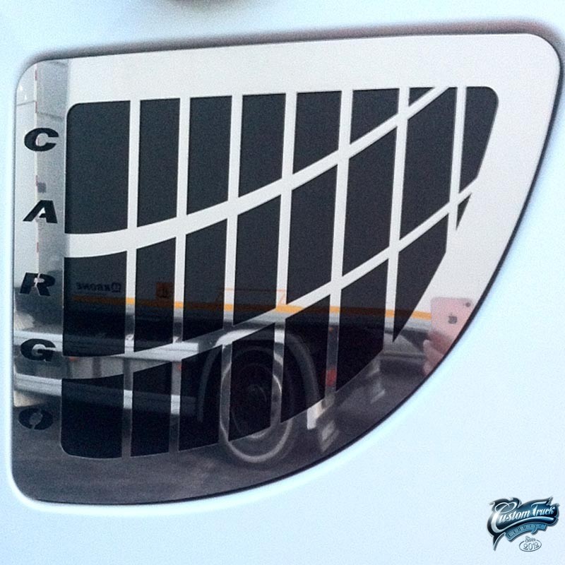 Habillages inox vitres de lit Ford Cargo