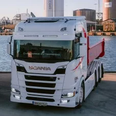 Visière lisse Scania NTG avec Barres Vision X XPL Halo 21 pouces 75W