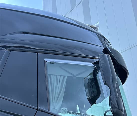 Déflecteurs de vitres camion Daf XG / XG Plus / XF 2021 New Generation avec rétroviseurs sans miroir d'accostage