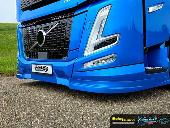 Spoiler 12cm Volvo FH Aero lisse ou avec feux talmus