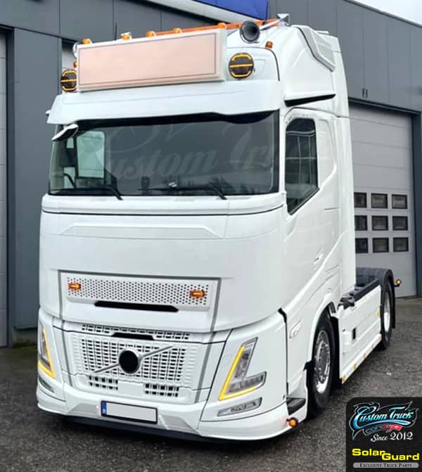 Visière camion Volvo FH Aero 32,5cm découpe NTG pour 5 Feux / 2 Feux / Lisse